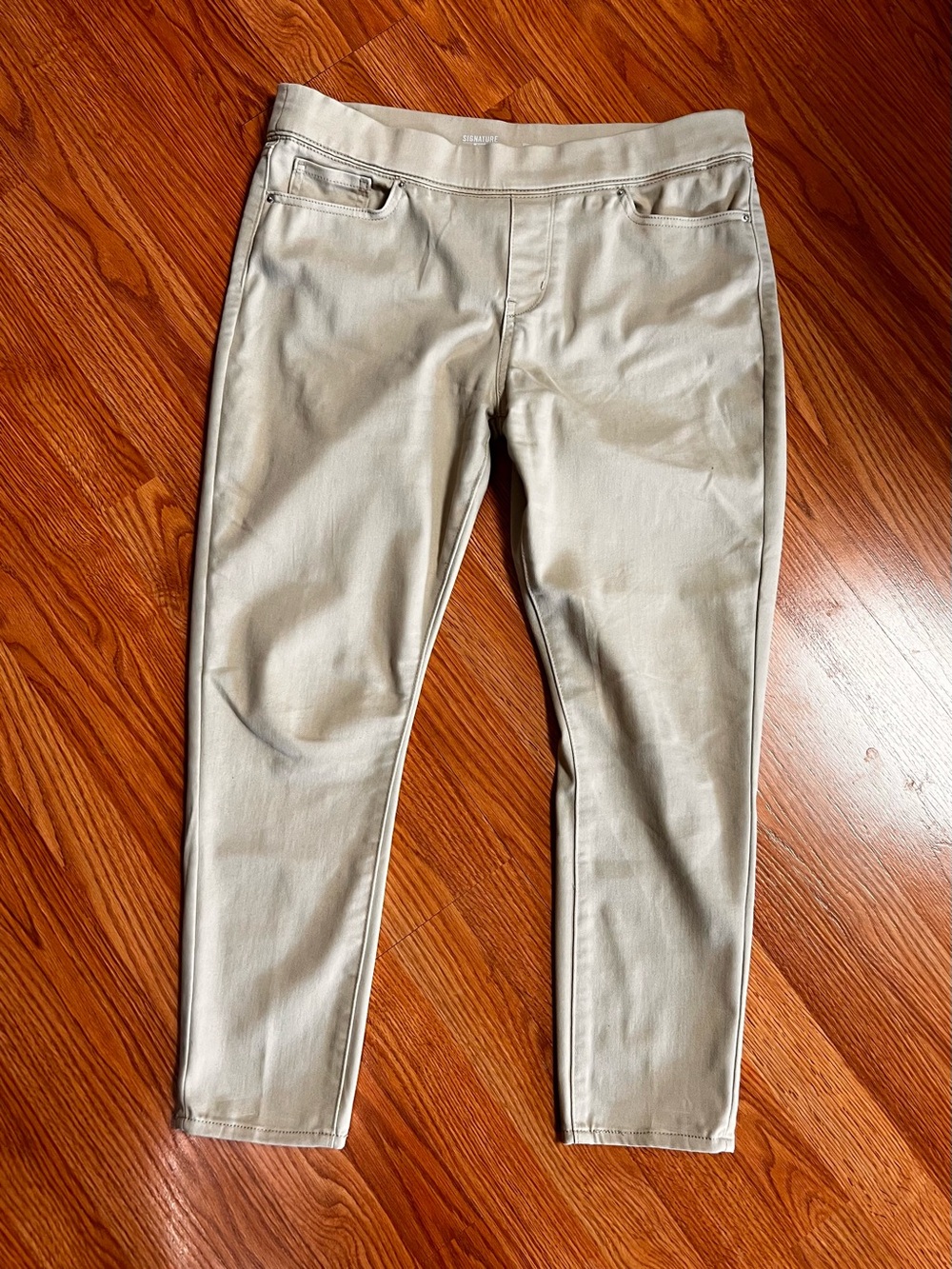 Levi Strauss signature gold women’s pull on skinny soft touch jeans 32x28